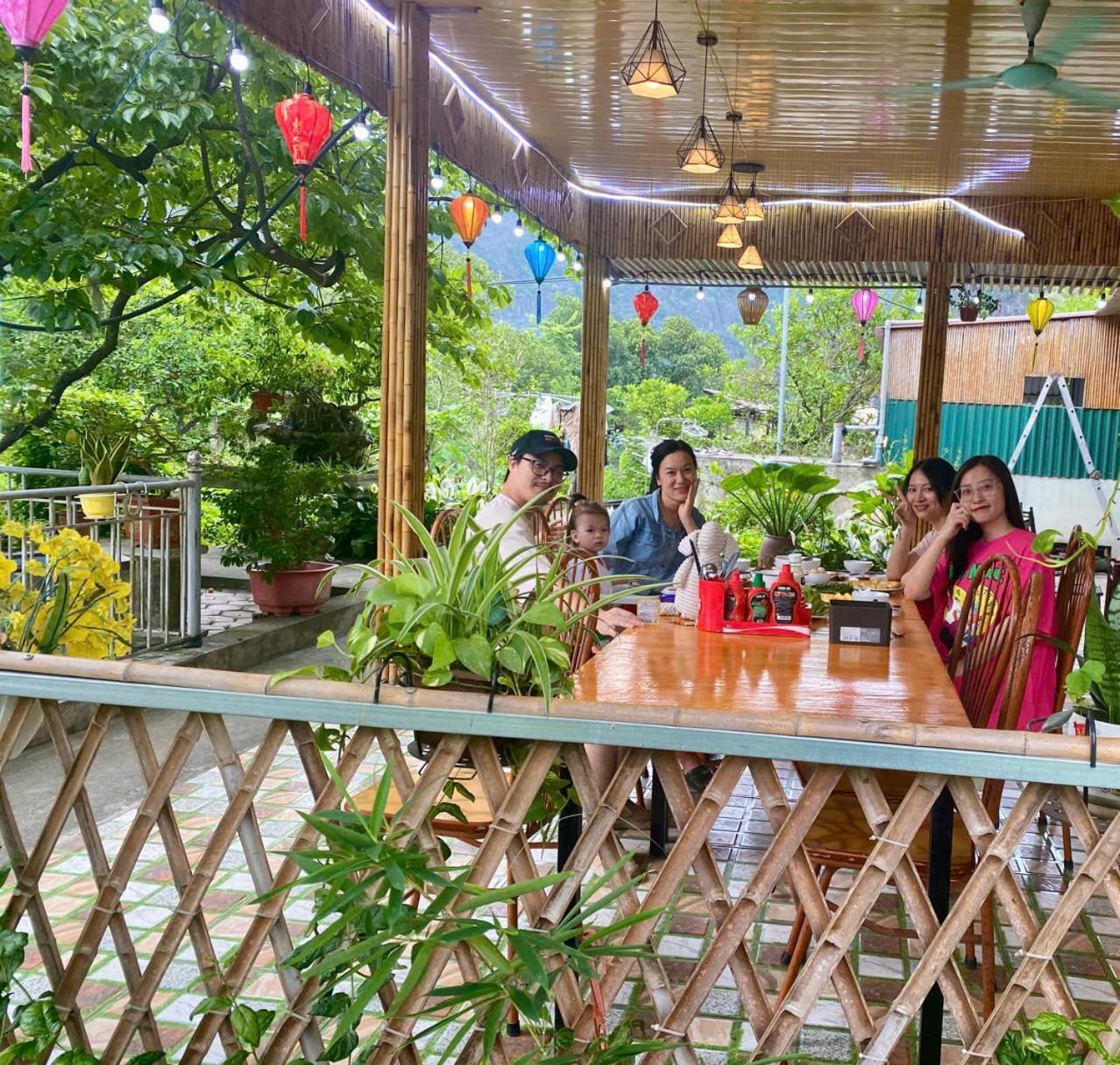 Blue Garden Homestay Ninh Bình Exteriör bild